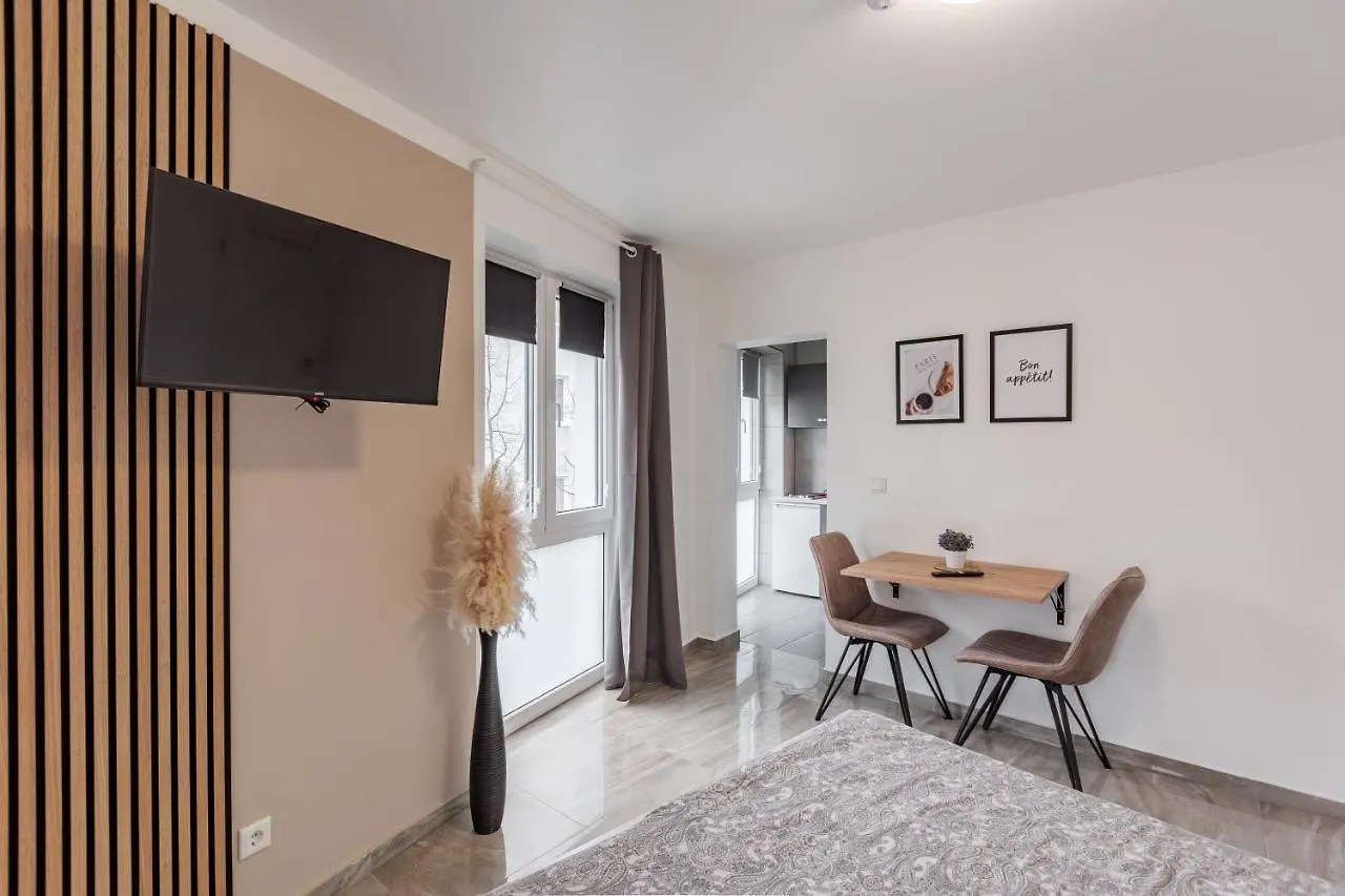 Apartments Colonia