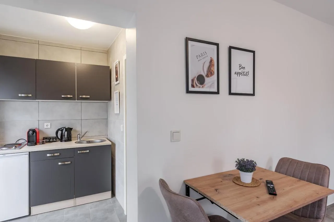 Apartments Colonia