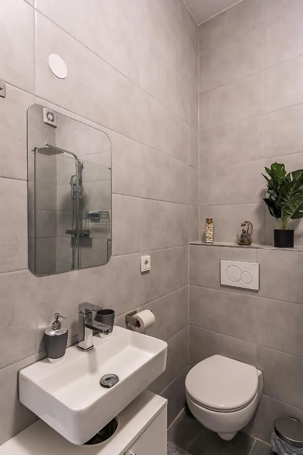 Apartments Colonia
