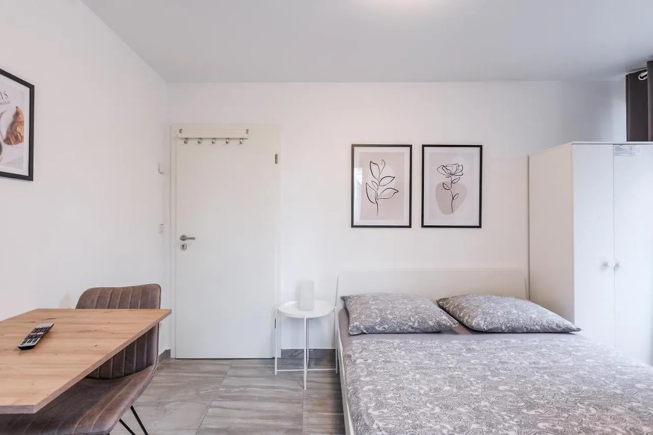 Apartments Colonia